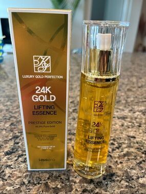 NWT Kissera 24K Gold Lifting Essence for wrinkles